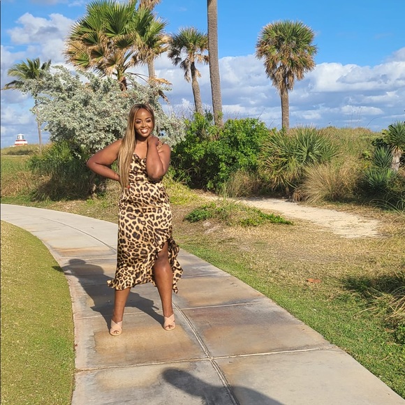 Leopard Ruffle Dress - Picture 5 of 6